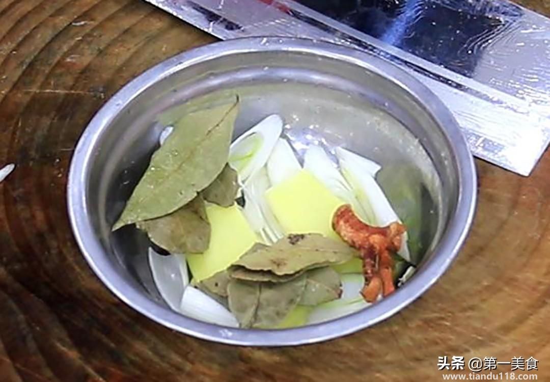 糖醋排骨的做法（糖醋排骨怎么做）(圖3)