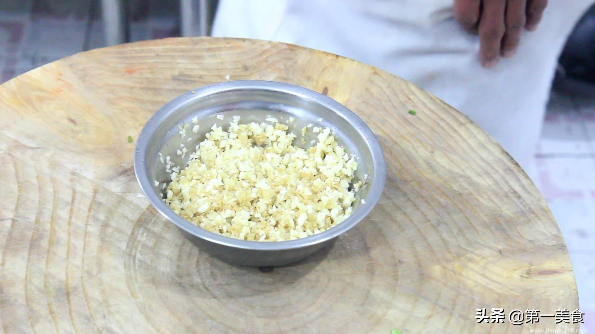 蒜蓉蝦的做法（蒜蓉蝦怎么做）(圖7)