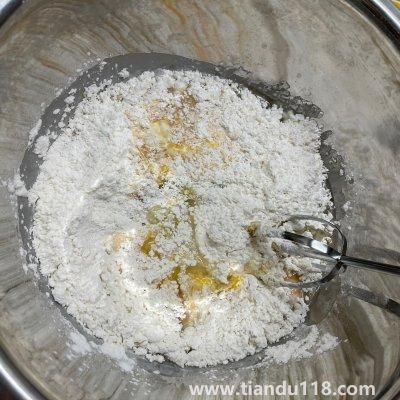 戚風蛋糕的做法（戚風蛋糕怎么做）(圖3)