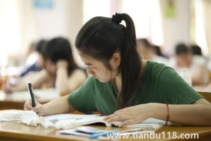 2022年專升本是大二考還是大三考3