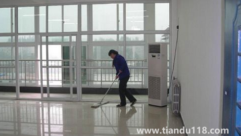 新房保潔開(kāi)荒做些什么3