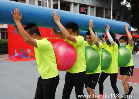 瑜伽球是有氧還是無(wú)氧(瑜伽球怎么用)(圖2) 瑜伽球是有氧還是無(wú)氧2