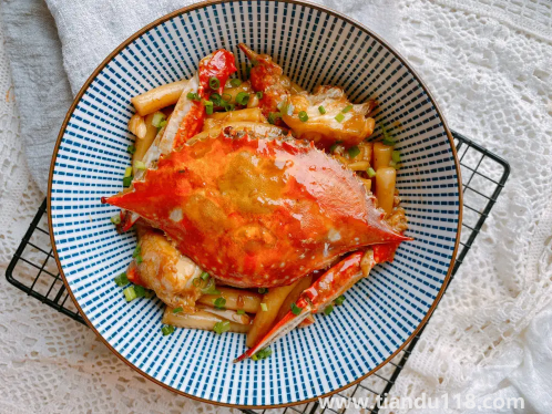 梭子蟹炒之前需要過水嗎2