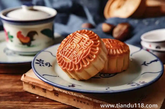 坐飛機(jī)可以帶月餅禮盒嗎（月餅有哪些口味）