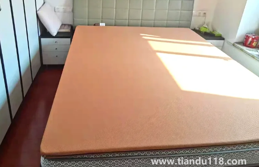 藍(lán)盒子床墊太軟了睡覺腰酸背疼正常嗎3