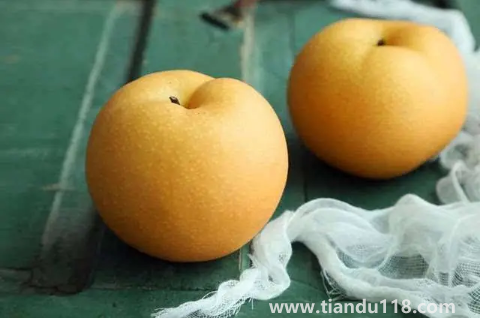 秋月梨是軟的還是脆的3