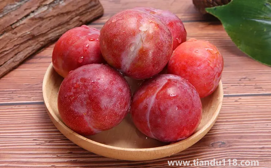 三華李和芙蓉李哪個好吃（吃李子的注意事項）