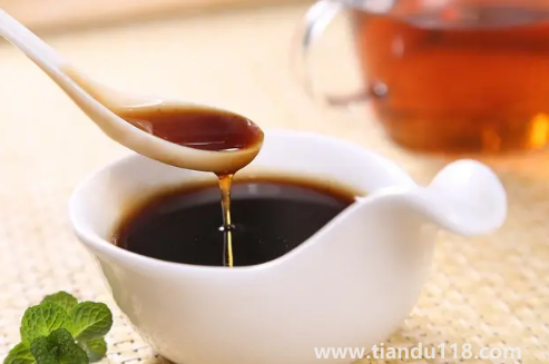 秋梨膏放冰糖和不放冰糖的區(qū)別（秋梨膏怎么熬制）