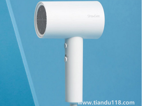 吹風(fēng)機第一次用冒煙是為什么3