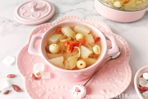 雪梨水適合風(fēng)寒咳嗽還是風(fēng)熱咳嗽（雪梨水的功效和作用）