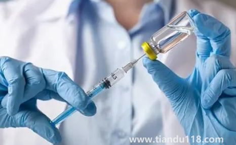 癌癥疫苗2030年前或?qū)柺勒娴募俚?