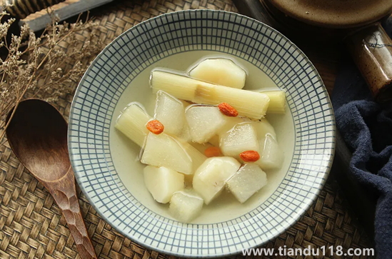 甘蔗煮水是熱喝還是涼喝1