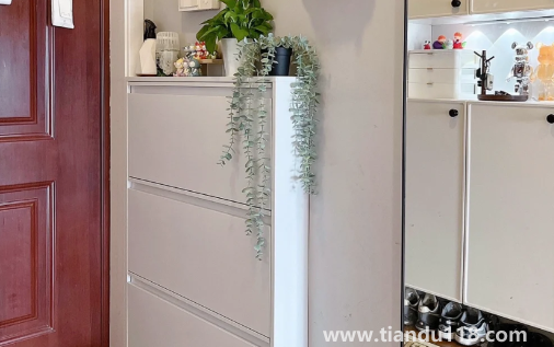 鞋柜可以放在陽臺(tái)上嗎4