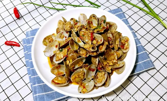 炒花甲不能放什么調(diào)料3