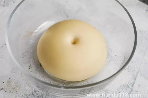 二次發(fā)酵沒變大怎么辦(發(fā)面怎么樣才算發(fā)好了)(圖1) 二次發(fā)酵沒變大怎么辦1