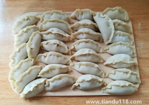 剛包好的餃子如何保存在冰箱3