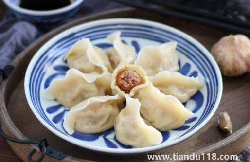 嚴重凍成一坨的餃子怎么吃3