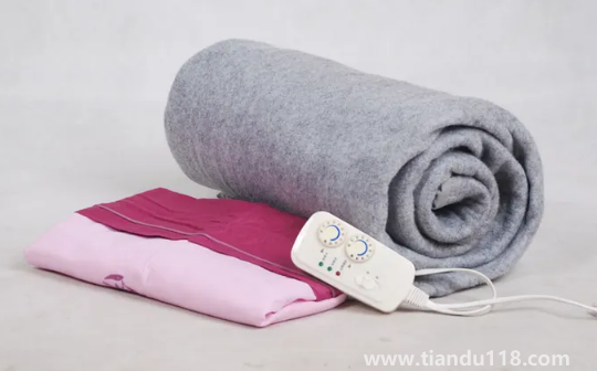 電熱毯可以折疊存放嗎（電熱毯使用注意事項(xiàng)）