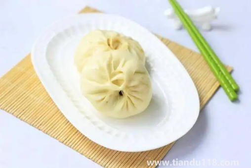 蒸包子全程大火嗎(蒸包子怎樣才能不塌陷)(圖3) 蒸包子全程大火嗎3