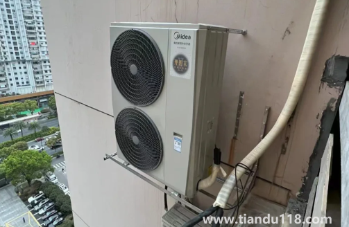 空調(diào)外機(jī)放置飄窗會(huì)漏水嗎2