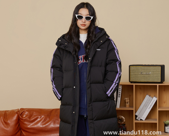 鵝絨服是不是比鴨絨服?。ㄓ鸾q服鴨絨好還是鵝絨的好）