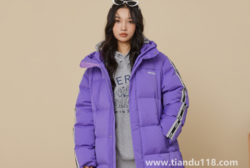 鵝絨服能用掛燙機(jī)熨燙嗎（鵝絨服皺巴巴的怎么辦）