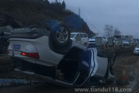 2023臘月二十九上高速會(huì)堵多久（春節(jié)上高速怎么避開(kāi)堵車(chē)）