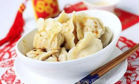 2023大年三十晚上必須吃餃子嗎（大年三十晚上為什么吃餃子）