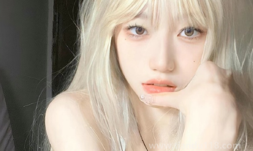 男生給女朋友花錢是應(yīng)該的嗎（男生給女朋友花錢希望對方還么）