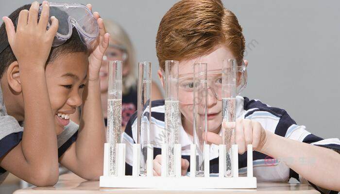 鹽酸與氫氧化鋁反應(yīng)方程式 鹽酸跟氫氧化鋁反應(yīng)的化學(xué)式(圖2) 鹽酸與氫氧化鋁反應(yīng)方程式