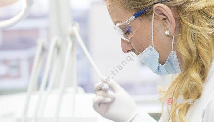 氫氧化鈉和稀鹽酸反應(yīng)的化學(xué)方程式